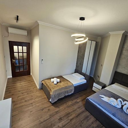Sky Apartaments City Center Tiranë Eksteriør bilde