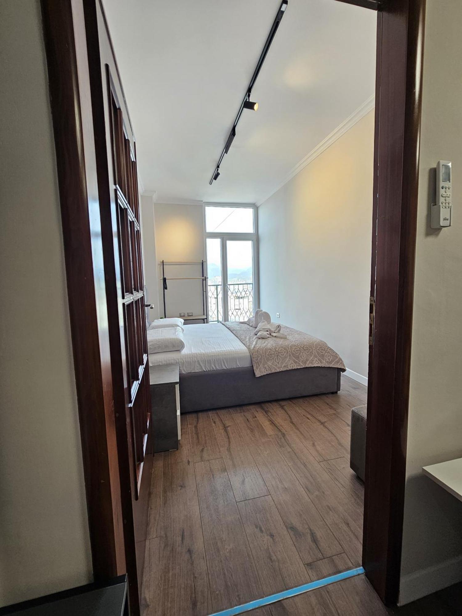 Sky Apartaments City Center Tiranë Eksteriør bilde