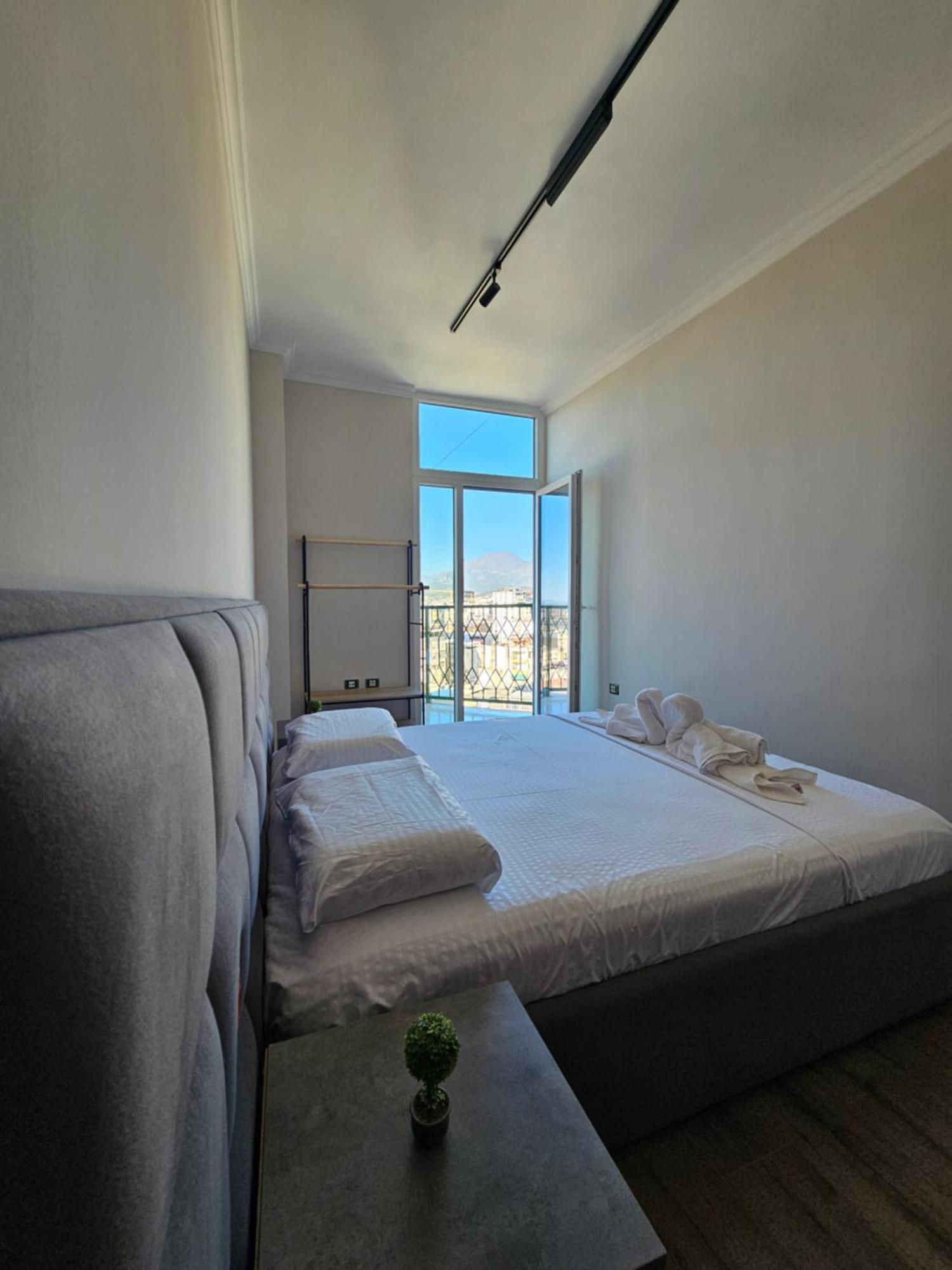 Sky Apartaments City Center Tiranë Eksteriør bilde