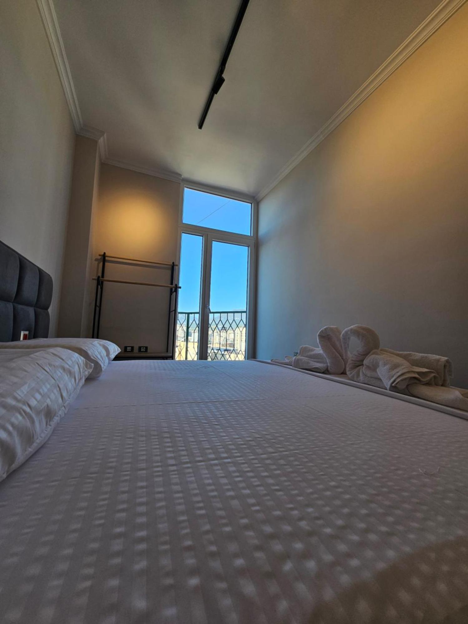 Sky Apartaments City Center Tiranë Eksteriør bilde