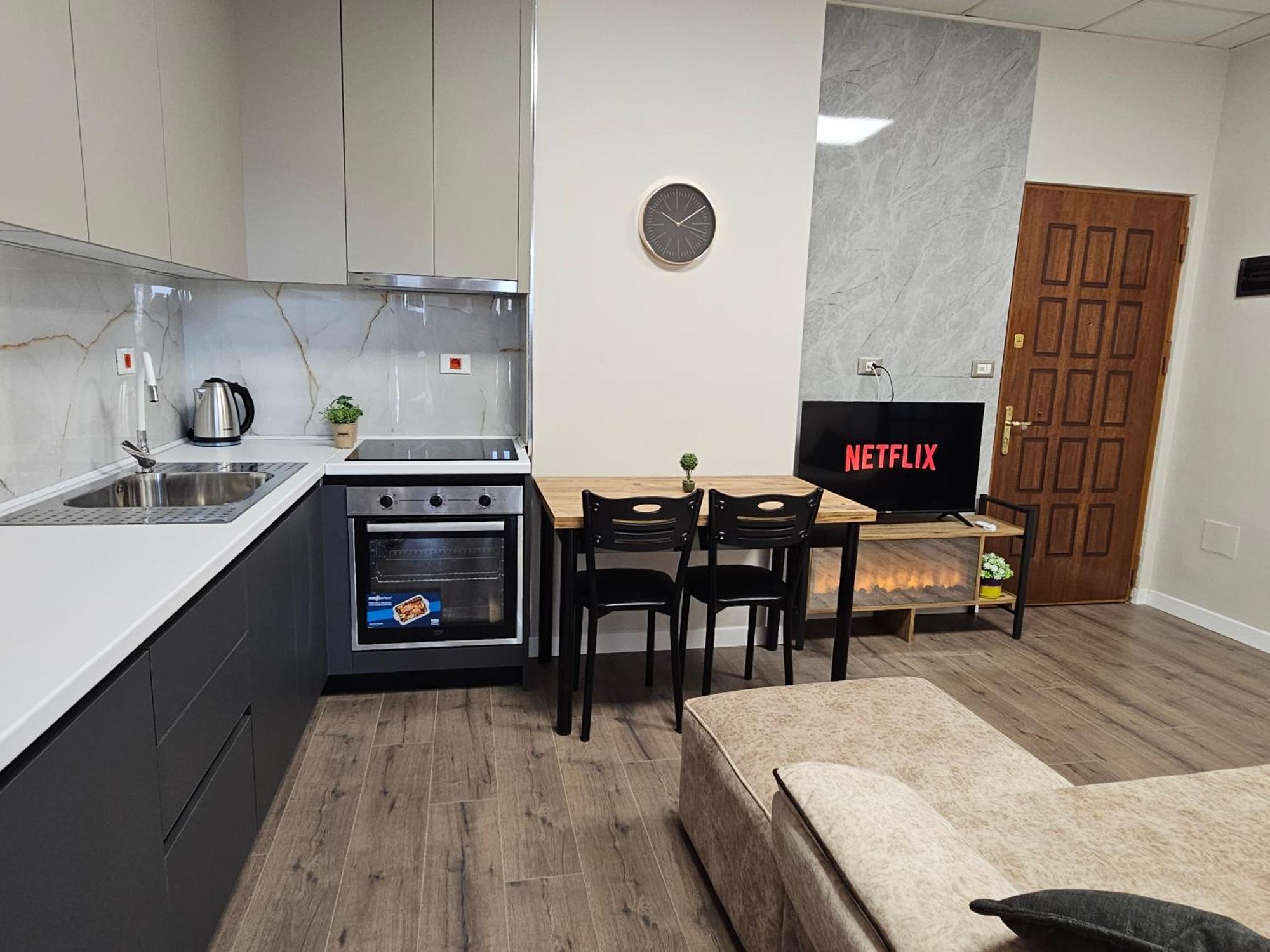 Sky Apartaments City Center Tiranë Eksteriør bilde