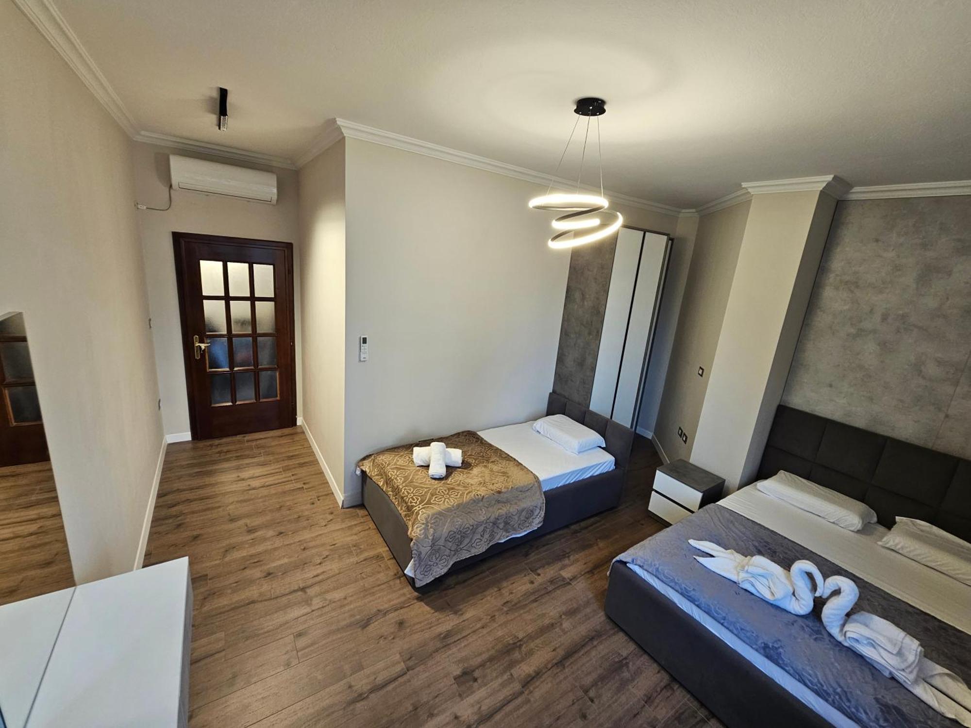 Sky Apartaments City Center Tiranë Eksteriør bilde