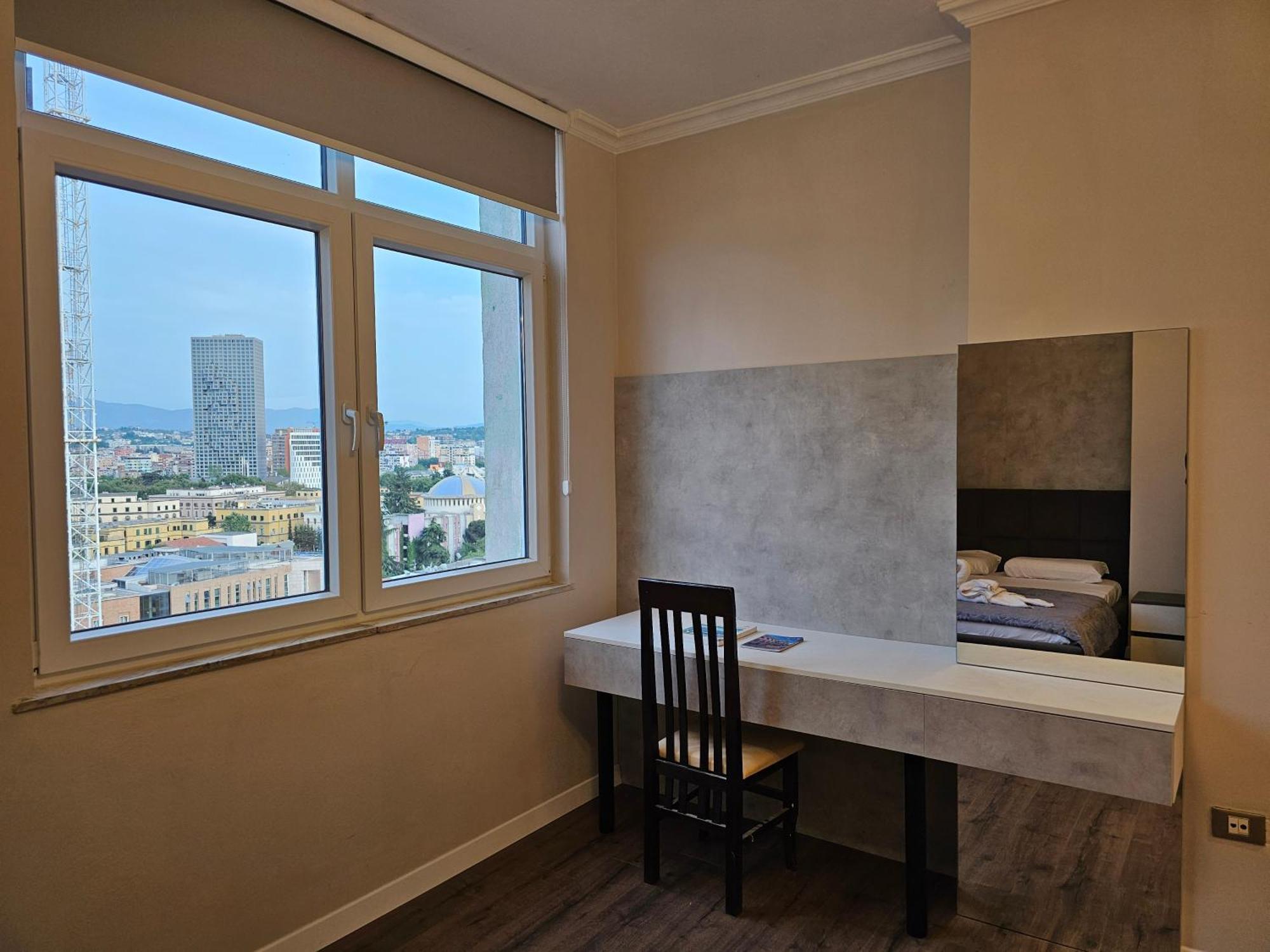 Sky Apartaments City Center Tiranë Eksteriør bilde