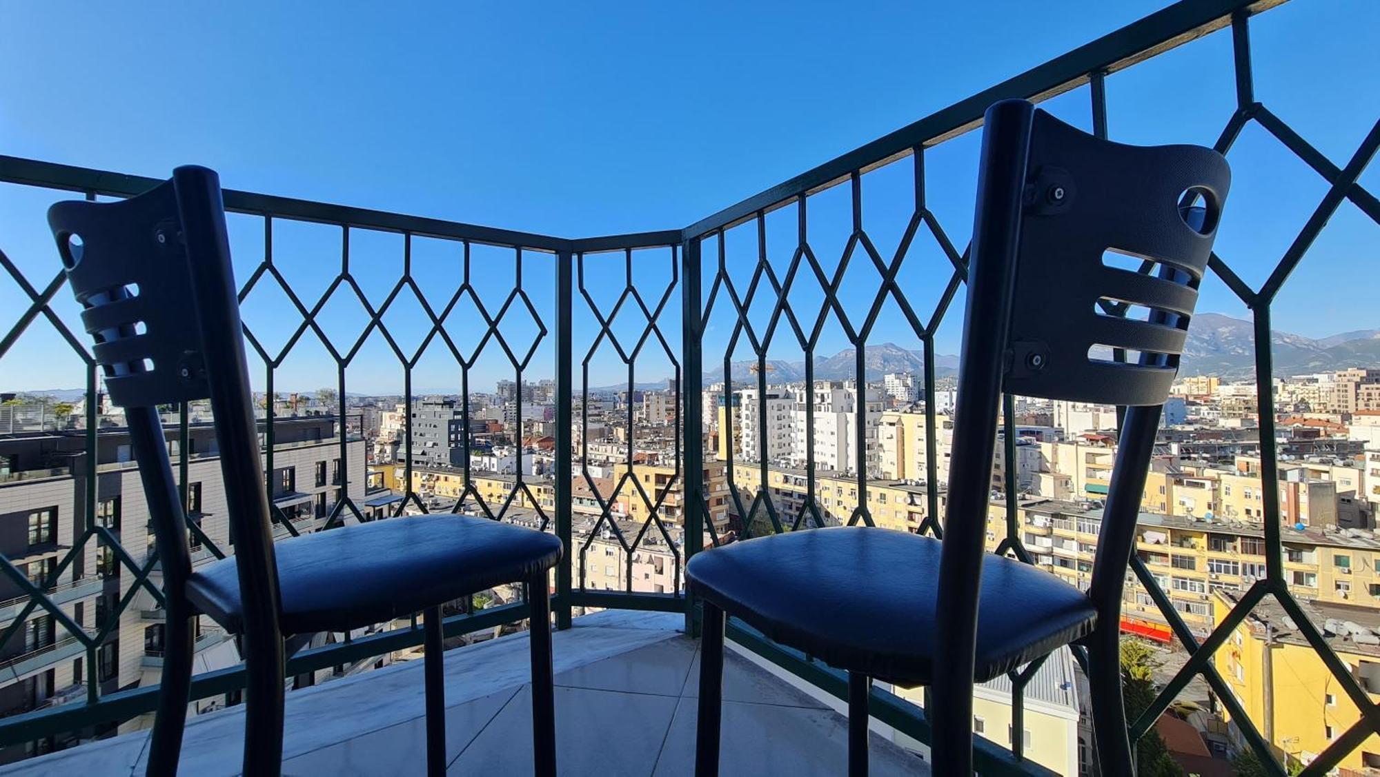 Sky Apartaments City Center Tiranë Eksteriør bilde